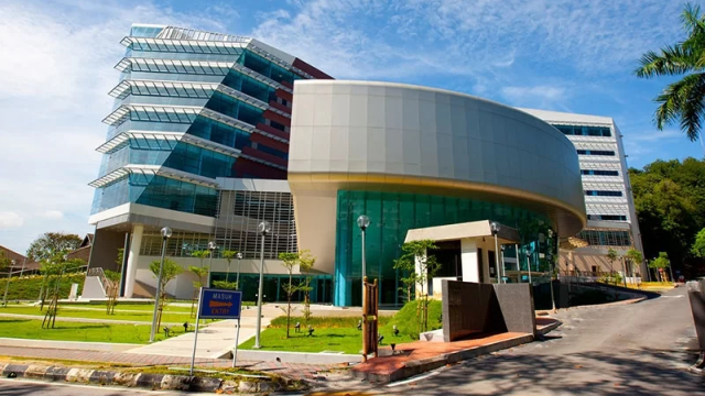 Program Studi di Universiti Malaya Dari Malaysia Dengan Prospek Kerja Terbaik