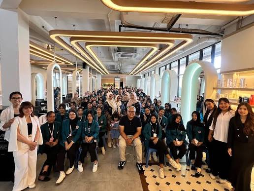 Mengembangkan Keterampilan melalui Pendidikan Kecantikan dengan Standar Industri Modern